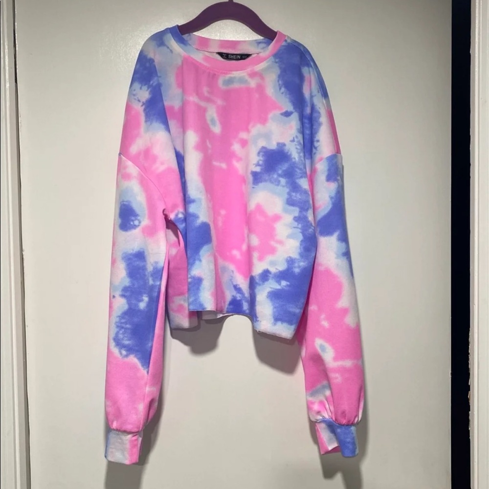 Long sleeve crop top